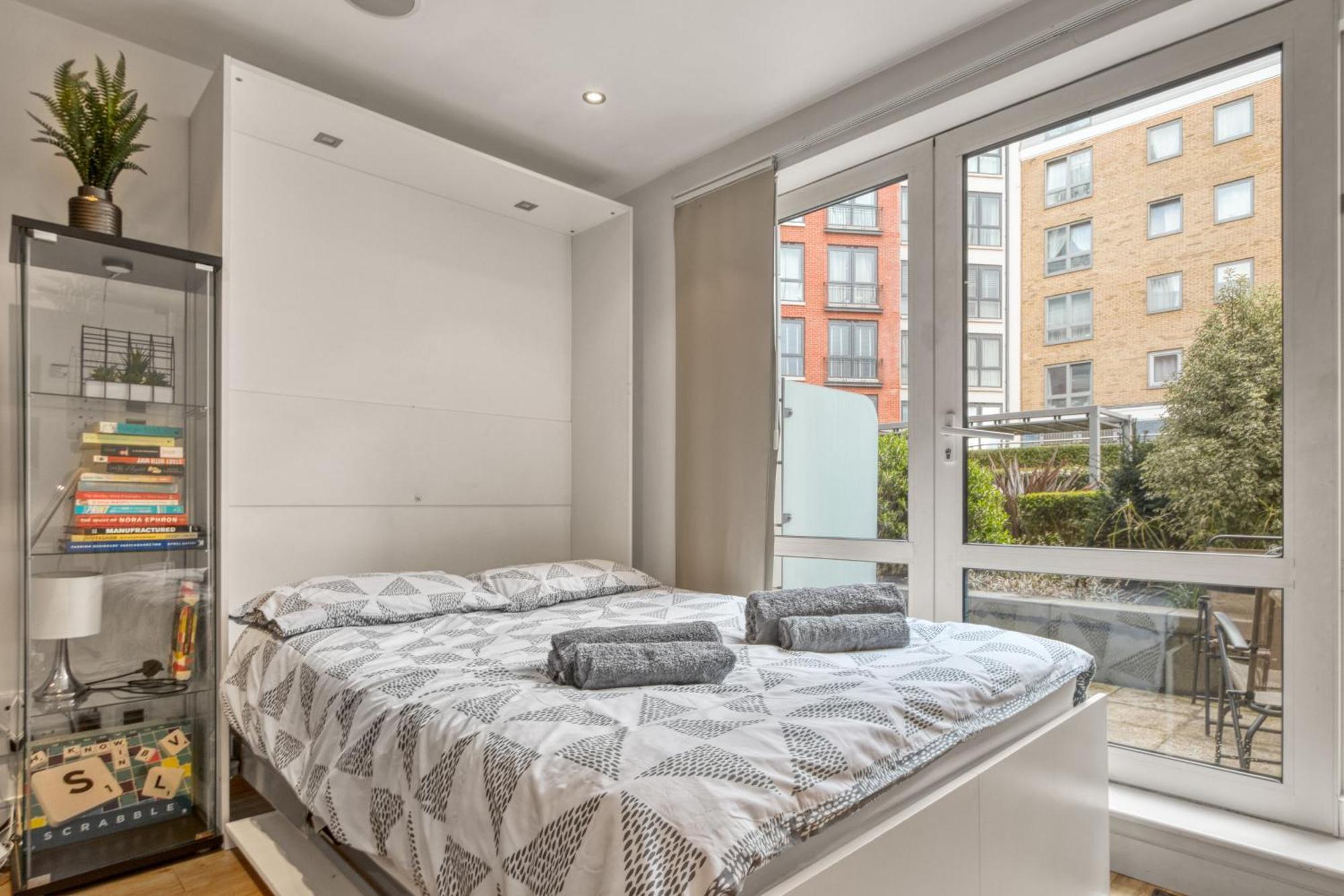 Modern Chic Studio Chelsea Apartment ลอนดอน ภายนอก รูปภาพ