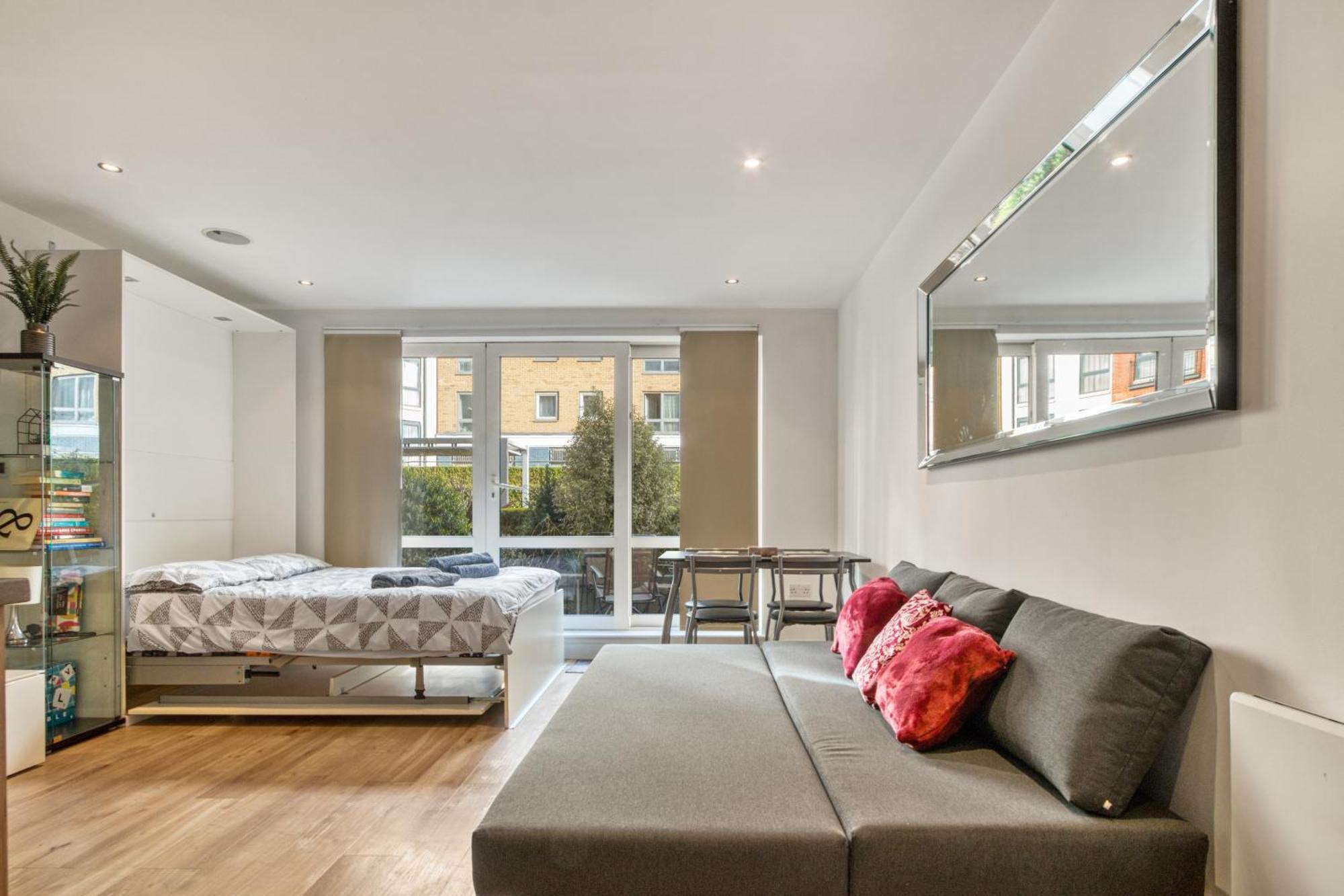 Modern Chic Studio Chelsea Apartment ลอนดอน ภายนอก รูปภาพ