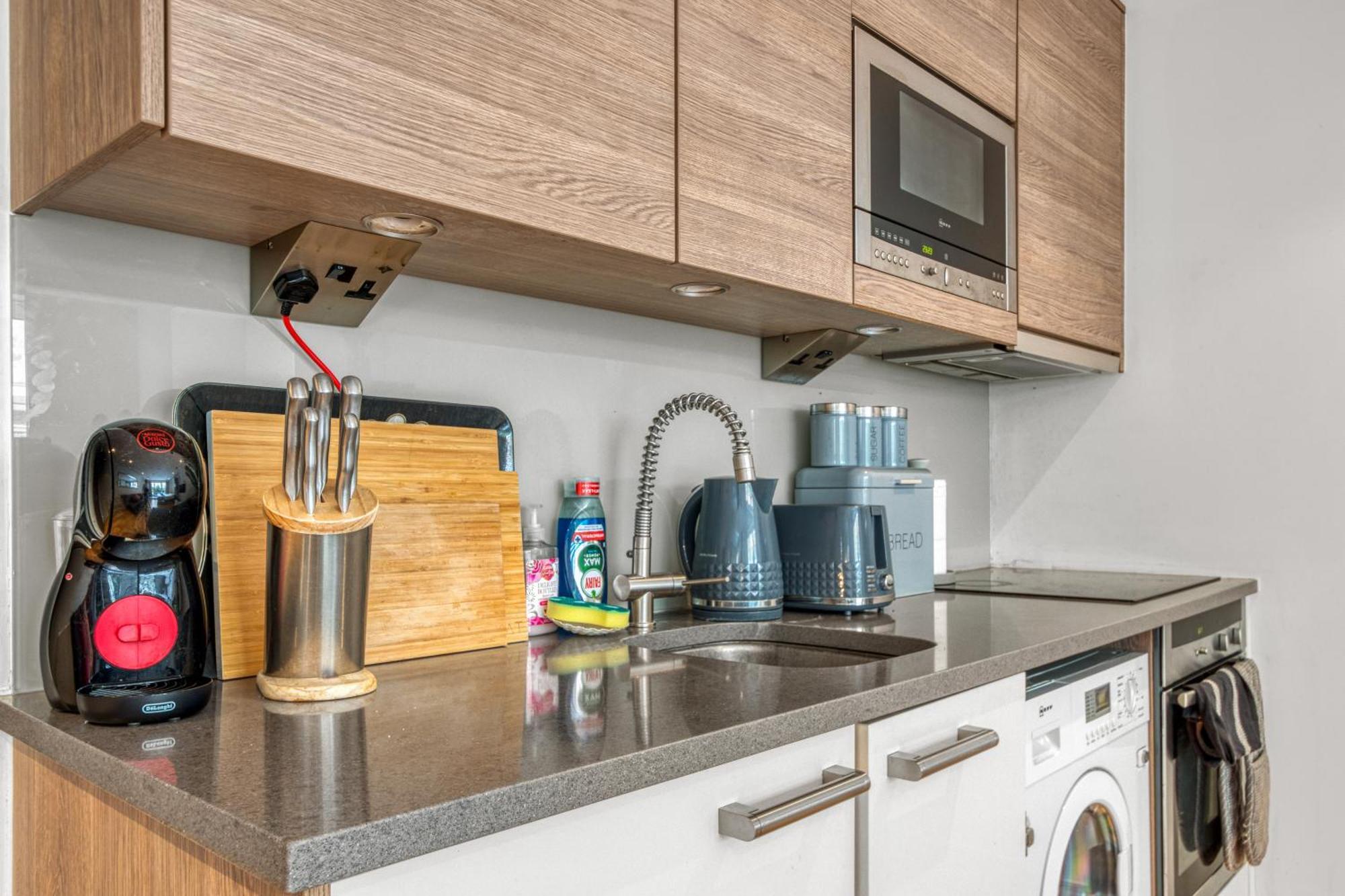 Modern Chic Studio Chelsea Apartment ลอนดอน ภายนอก รูปภาพ